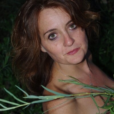 Profile Picture of Christina Peterson (@Bellasdating) on Twitter