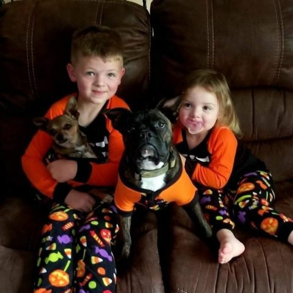 Profile Picture of Kurstyn Magan (@kurstynlee) on Poshmark