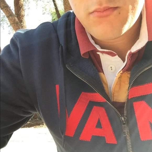 Profile Picture of Kevin Bollman (@kevbollman) on Poshmark