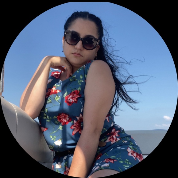 Profile Picture of Eilene Galvez (@leoanna4321) on Poshmark