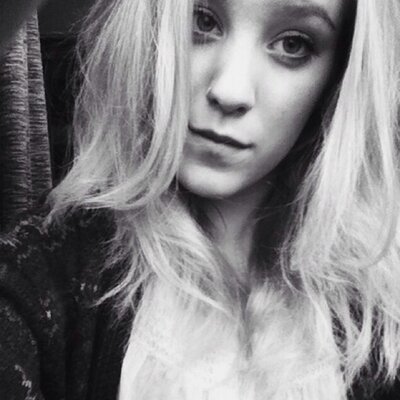 Profile Picture of emma sing (@emma_sing) on Twitter