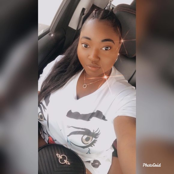 Profile Picture of Boluwatife Ajayi (@julietjay) on Poshmark