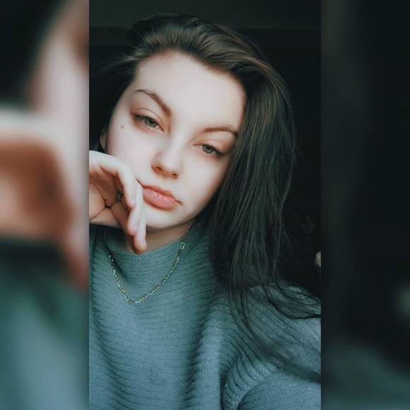 Profile Picture of Kimberly Darnell (@kimmy_darnell13) on Poshmark