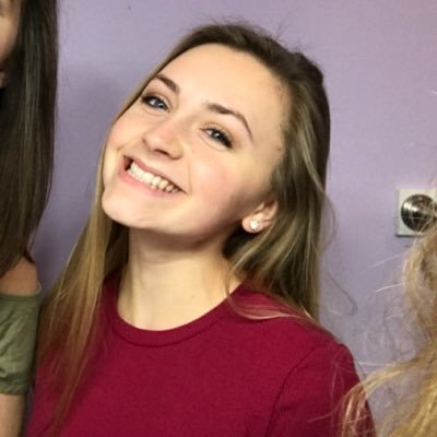 Profile Picture of Alycia Larson (@@JordanLarson10) on Twitter
