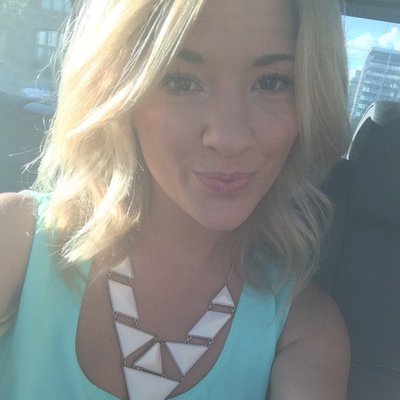 Profile Picture of April Singleton (@appie107) on Twitter