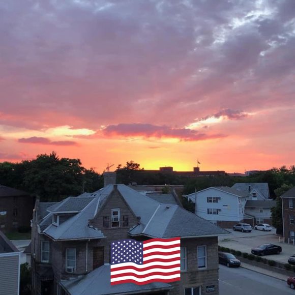 Profile Picture of Maria Zecchino (@maria6201) on Poshmark