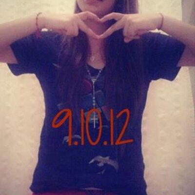 Profile Picture of Lupe Escobedo (@lupe7712) on Twitter