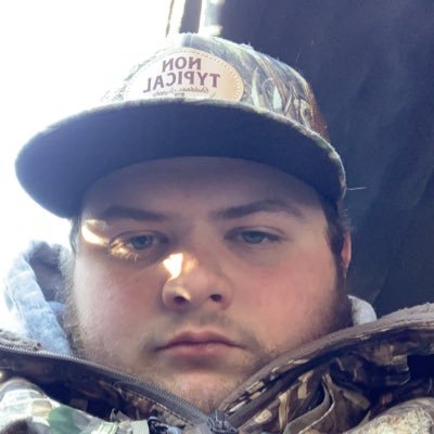 Profile Picture of Dęñńį$ (@DennisTronosky) on Twitter