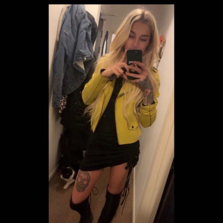 Profile Picture of Leanne Batchelder (@leannebatchelder) on Tiktok