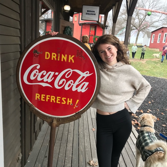 Profile Picture of Regan Brisker (@regsbrisker) on Poshmark