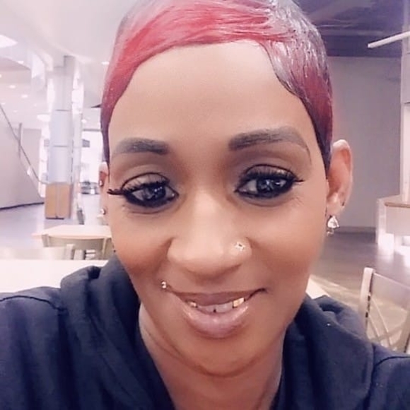 Profile Picture of Dothanna Lavallais (@dottie53) on Poshmark