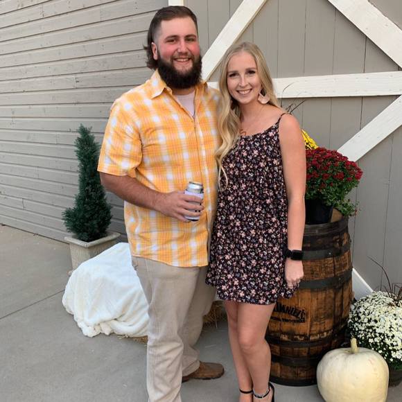 Profile Picture of Stacy Ponstein (@stacyponstein) on Poshmark