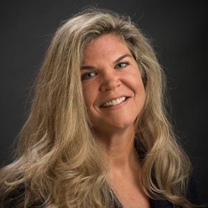 Profile Picture of Loribenson (@loribenson) on Twitter