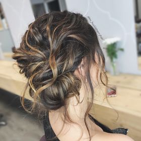 Profile Picture of Alex_HuckleBerryHair (@alexhuckleberryhair) on Pinterest