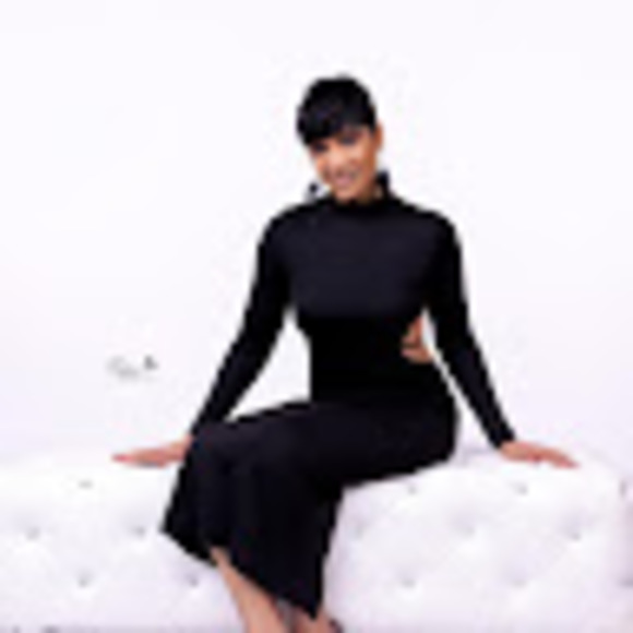 Profile Picture of Paula Moncrief (@paulamoncrief) on Poshmark