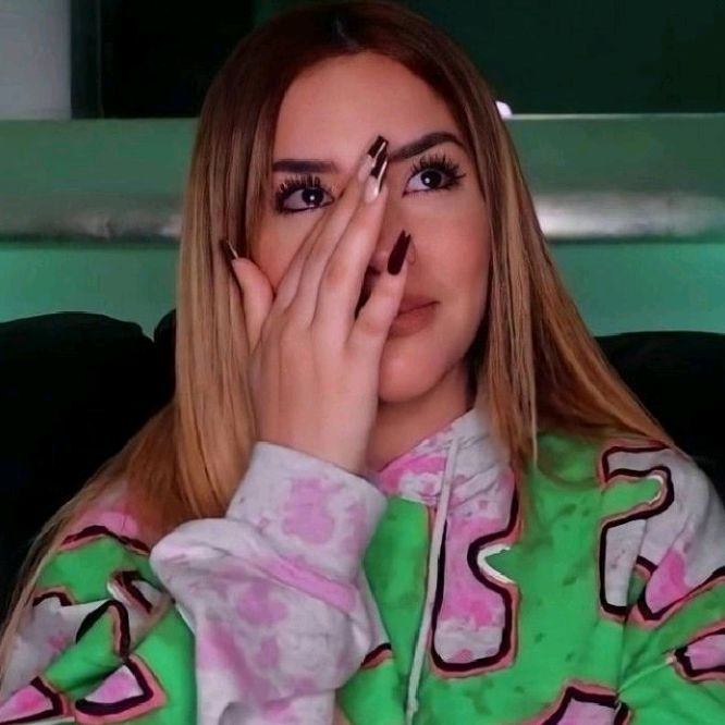 Profile Picture of Rose?!😻💗 (@kim_rol97) on Tiktok