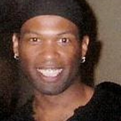 Profile Picture of Daryl L.A. Hunt (@DAWU15) on Twitter