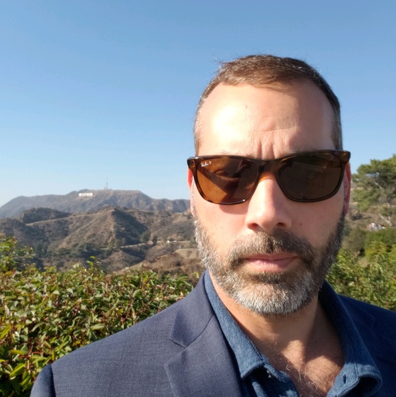 Profile Picture of Alex Khoury (@eidmar44) on Poshmark