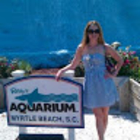 Stephany Ayerbe - Poshmark Profile Picture of Stephany Ayerbe (@stephanyayerbe) on Poshmark