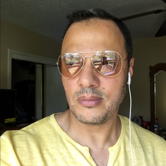Profile Picture of Bill Dean (@billdean) on Poshmark