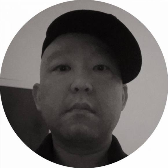 Profile Picture of Joseph Oh (@josephoh79) on Poshmark