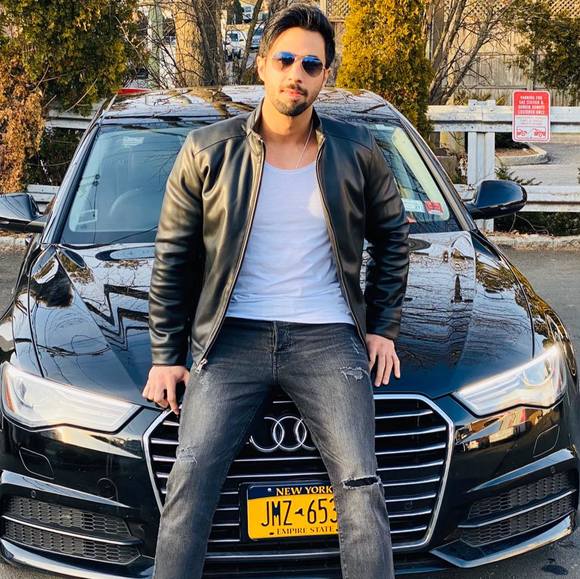 Profile Picture of Aneel Shabir (@aneel123) on Poshmark