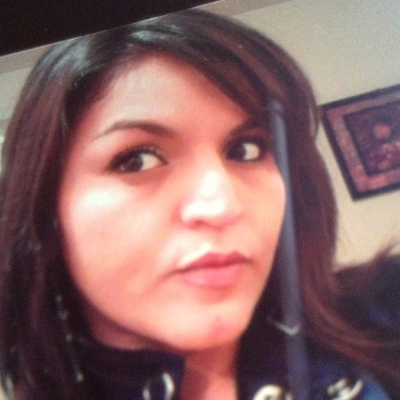 Profile Picture of Erica Rodela (@tne2005) on Poshmark