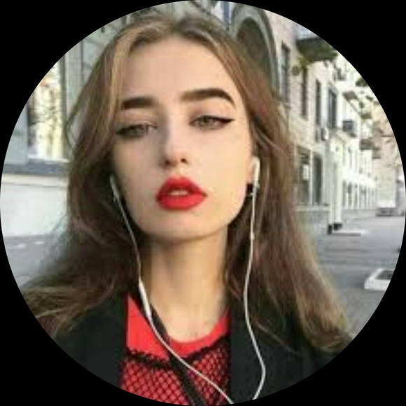 Profile Picture of Arduino Ouellet (@arduinoouellet) on Poshmark