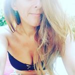 Profile Picture of 𝔸𝕟𝕒 𝕊𝕠𝕦𝕥𝕠 (@annathebloomer) on Instagram