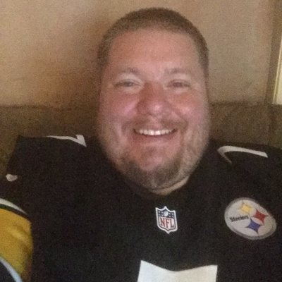 Profile Picture of Richard Burkholder (@onerichman) on Twitter