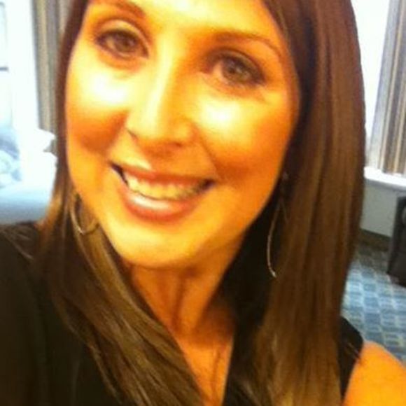 Profile Picture of Lynne Rodenbough (@lynne1374) on Poshmark