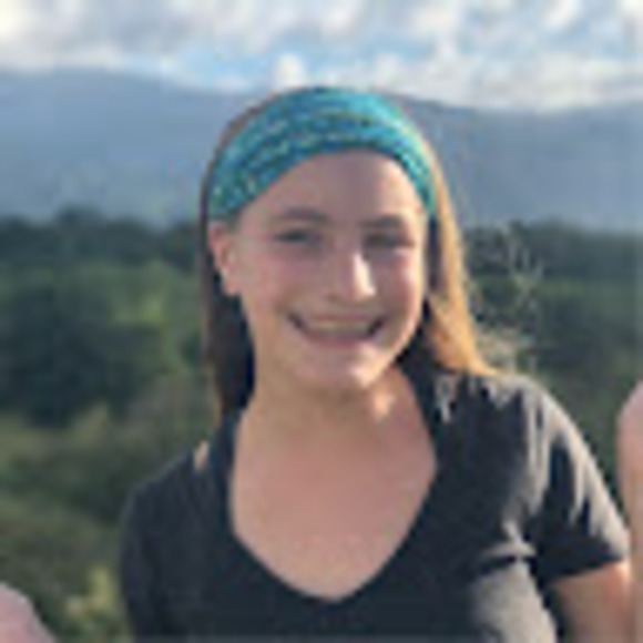 Profile Picture of Sasha Fowler (@sashafowler2003) on Poshmark