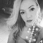 Profile Picture of Mihaela Bloemer (@mihaelabloemer) on Instagram