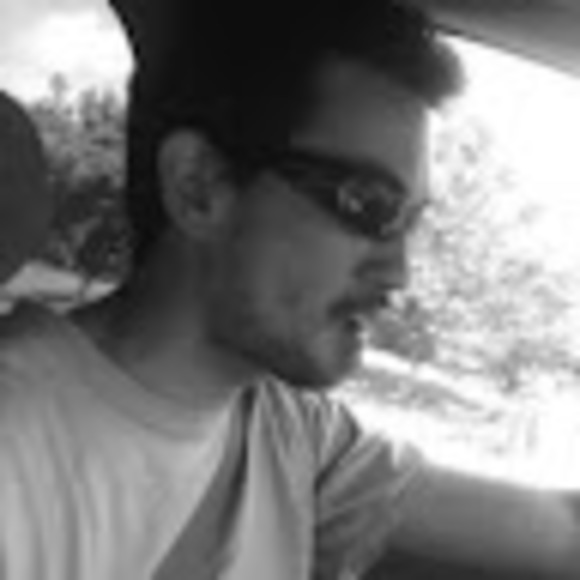 Profile Picture of Travis Gillis (@travismiroth) on Poshmark