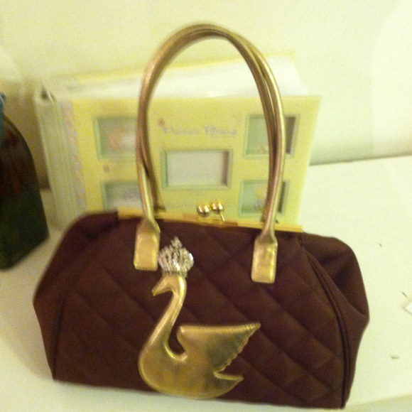 Profile Picture of Judy Philmon (@judyp1229) on Poshmark