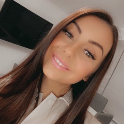 Profile Picture of Amy Atkins (@amyatkinsxo) on Twitter