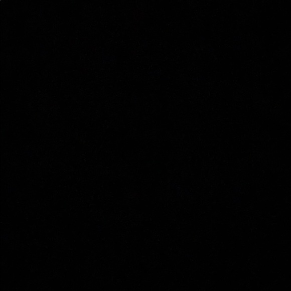 Profile Picture of Melanie Taylor (@meltaylor23) on Poshmark