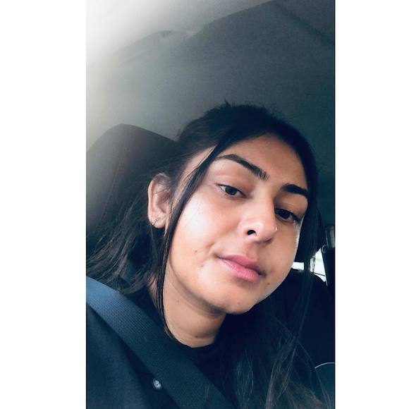 Profile Picture of Mina Dahesh (@minadahesh) on Poshmark