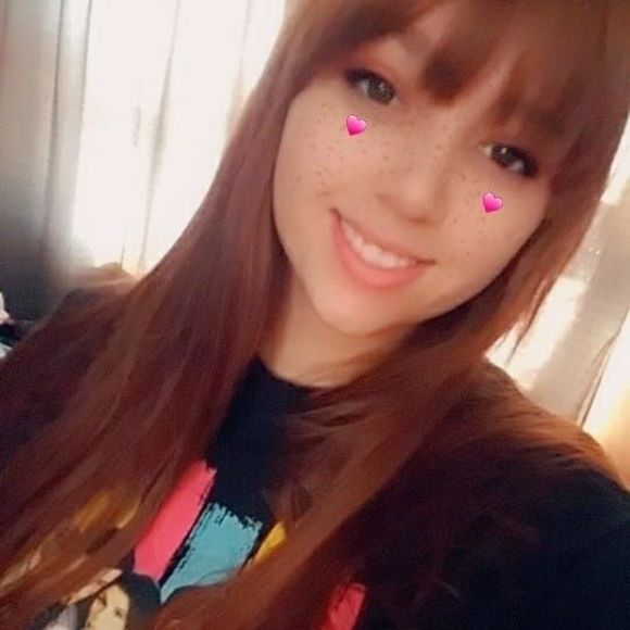 Profile Picture of Ariel Isham (@arielisham) on Poshmark