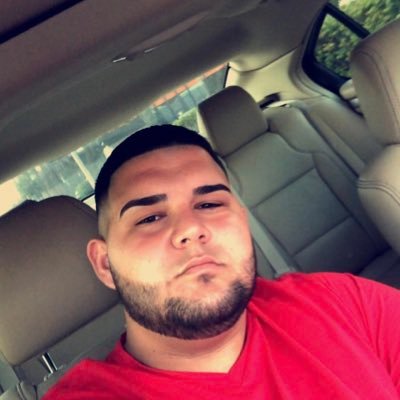 Profile Picture of Damian Suarez (@damiansu1122) on Twitter