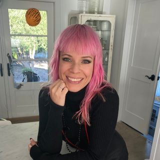 Profile Picture of Elizabeth Schmidt (@elizabethpro) on Instagram