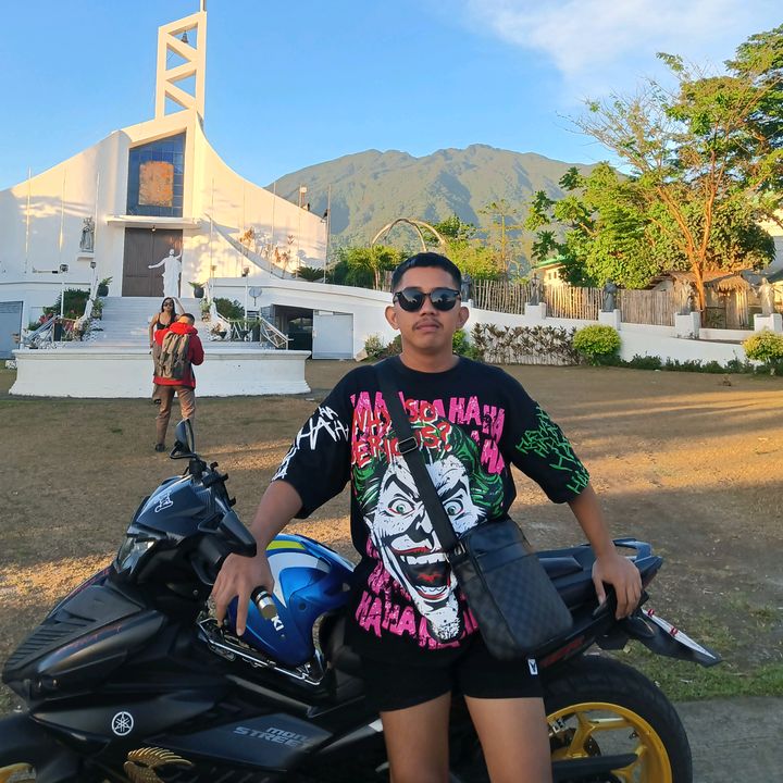 Profile Picture of Kenneth Delos Santos Mojar (@kenneth_mojar) on Tiktok