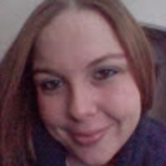 Profile Picture of Tanya Ehrmantraut (@tmhosey2017) on Poshmark