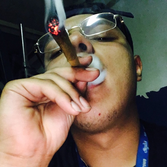 Profile Picture of Jeremiah Suarez (@miah345) on Poshmark