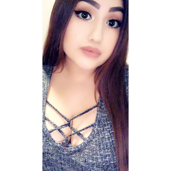 Profile Picture of Jocelyn Avila (@jocelyn0918) on Poshmark