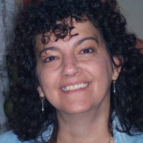 Profile Picture of Zoi Petrakis (@zoipetrakis) on Poshmark