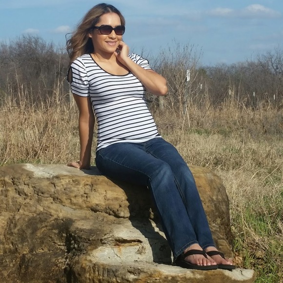 Profile Picture of Lucy Gibson (@gibsonlucila) on Poshmark