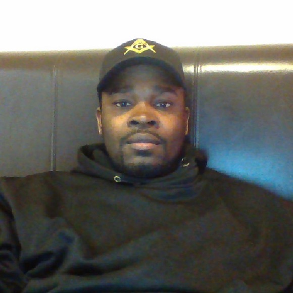 Profile Picture of Michael Phillip (@m_phillip) on Poshmark