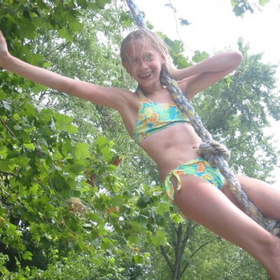 Profile Picture of Daisy Tannenbaum (@DaisyTannenbaum) on Twitter