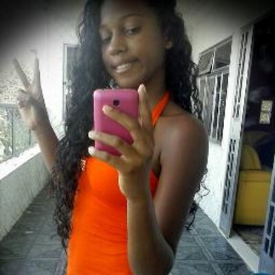 Profile Picture of Ana Paula Mello (@halley157) on Twitter